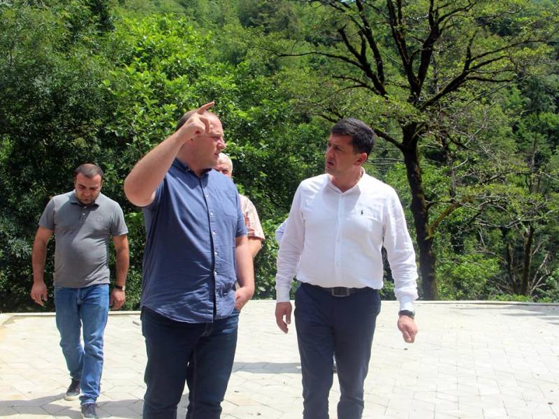 2 აგვისტოს ცაგერის მუნიციპალიტეტში მიმდინარე ინფრასტრუქტურული პროექტები დაათვალიერა...