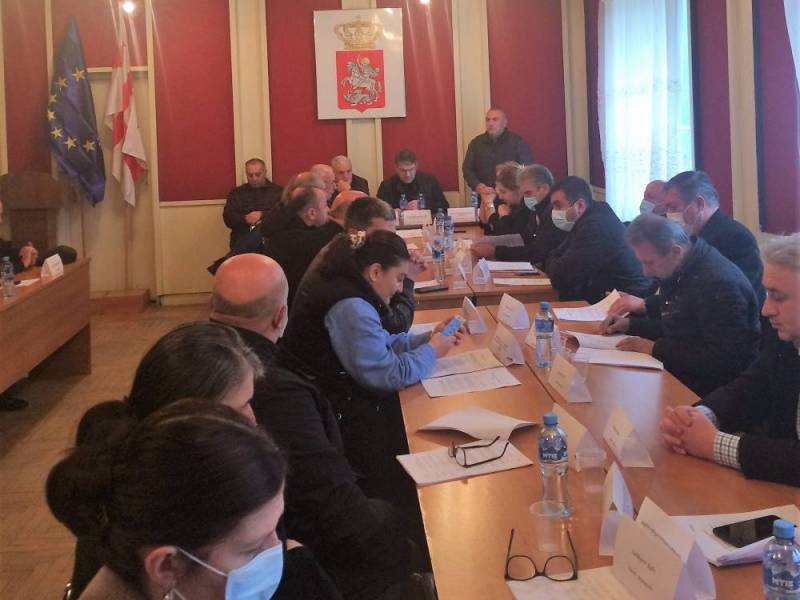 ცაგერის მუნიციპალიტეტის საკრებულოში ბიუროსა და საკრებულოს სხდომა გაიმართა