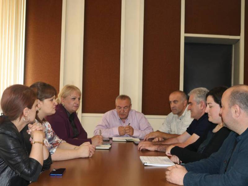 ცაგერის მუნიციპალიტეტის  საკრებულოში გეგმიური თათბირი გამართა.