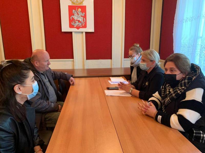 საკრებულოში ჯანდაცვისა და სოციალურ საკითხთა კომისიის სხდომა გაიმართა