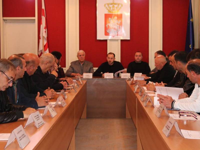 ცაგერის მუნიციპალიტეტის საკრებულოს ბიუროსა და საკრებულოს რიგგარეშე სხდომა