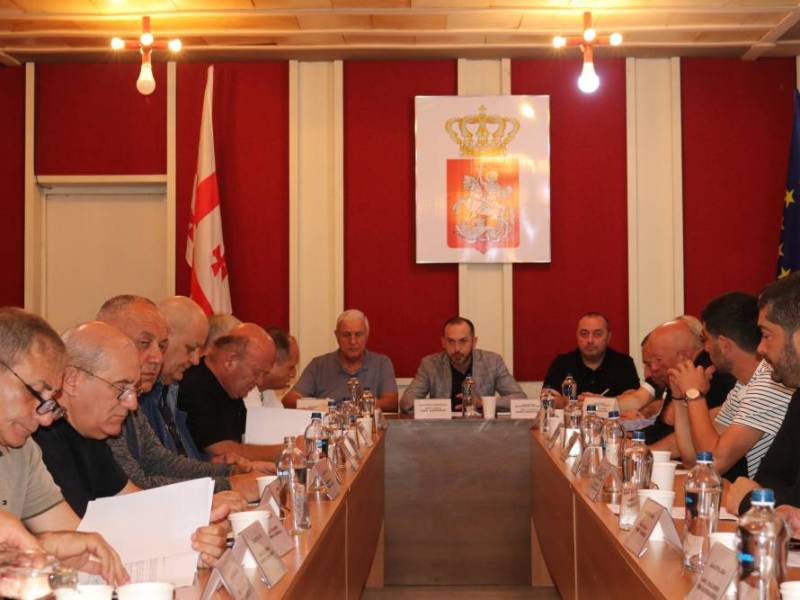 ცაგერის მუნიციპალიტეტის საკრებულოს ბიუროსა და საკრებულოს მორიგი სხდომა